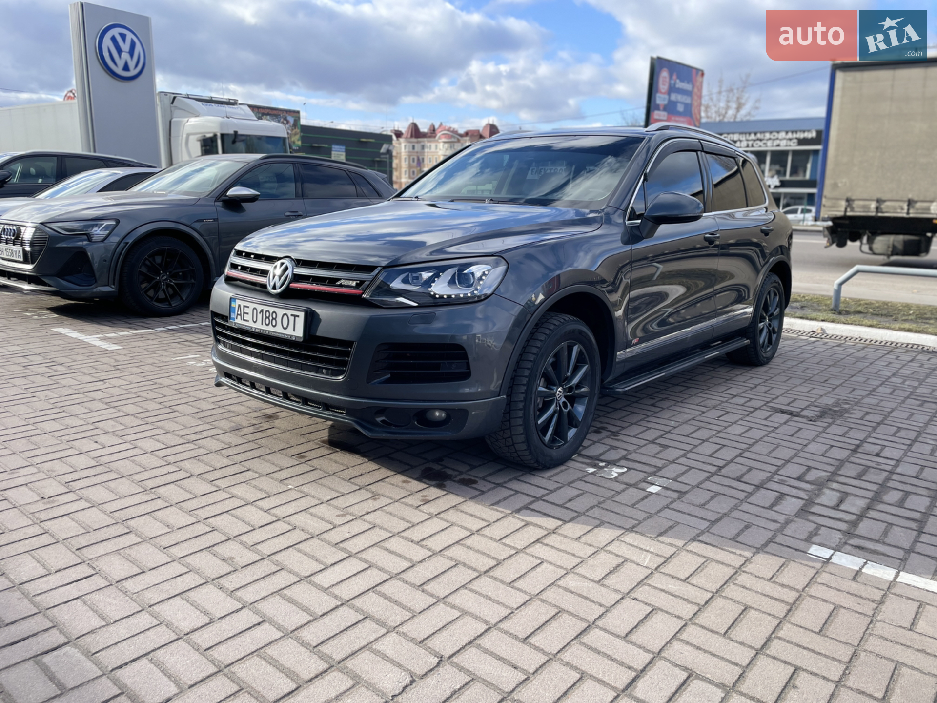 Volkswagen Touareg, 2013