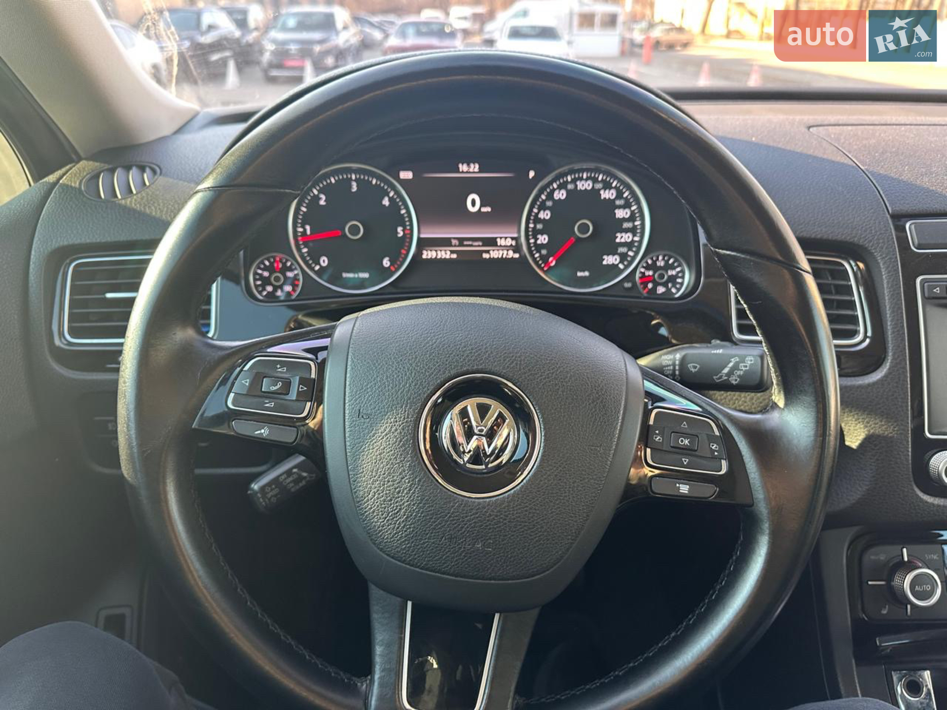Volkswagen Touareg, 2015