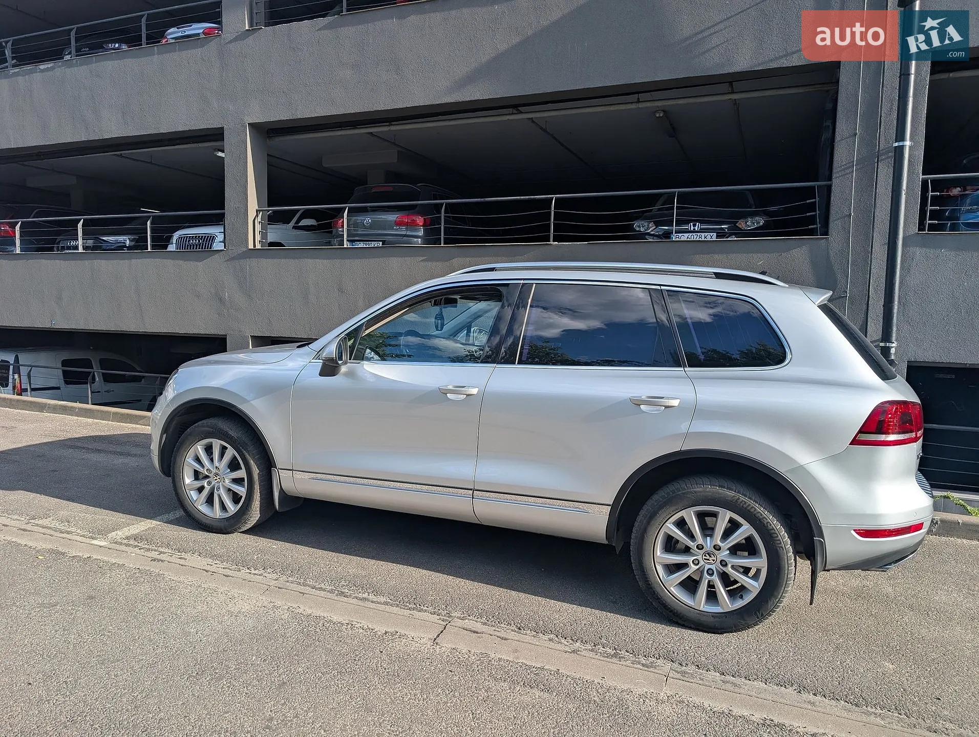 Volkswagen Touareg, 2012