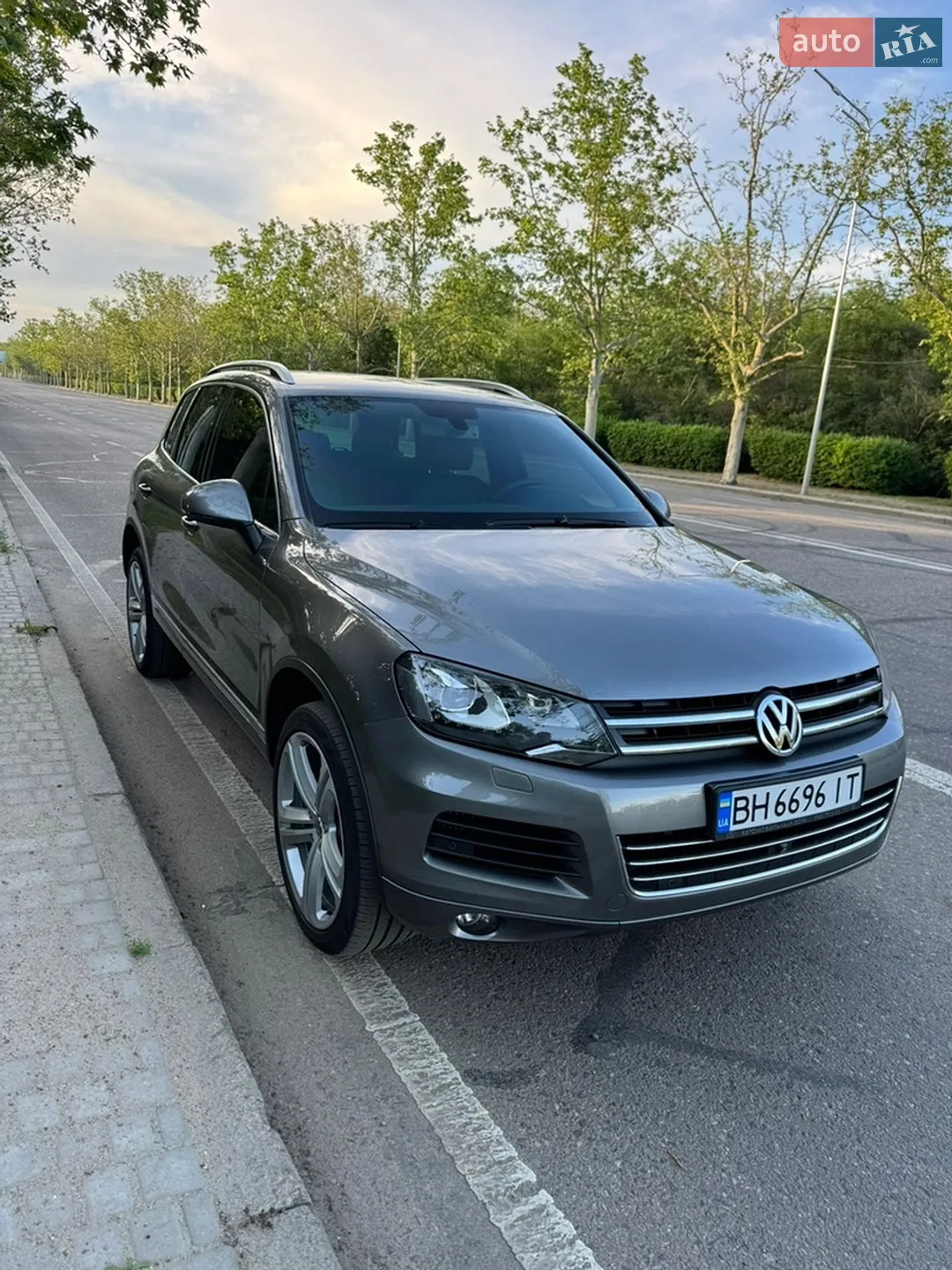 Volkswagen Touareg, 2012