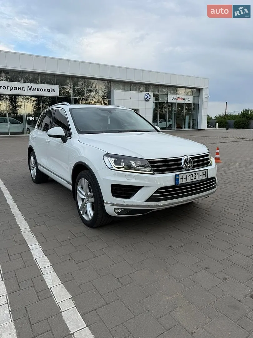 Volkswagen Touareg, 2015