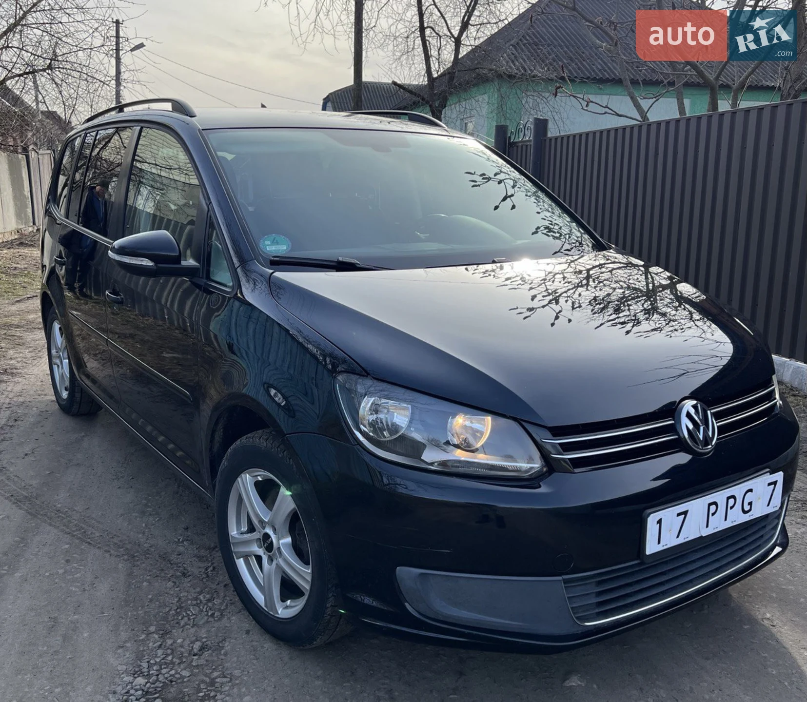 Volkswagen Touran, 2011