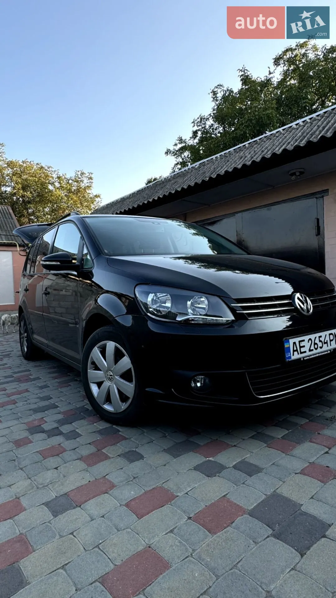 Volkswagen Touran, 2012