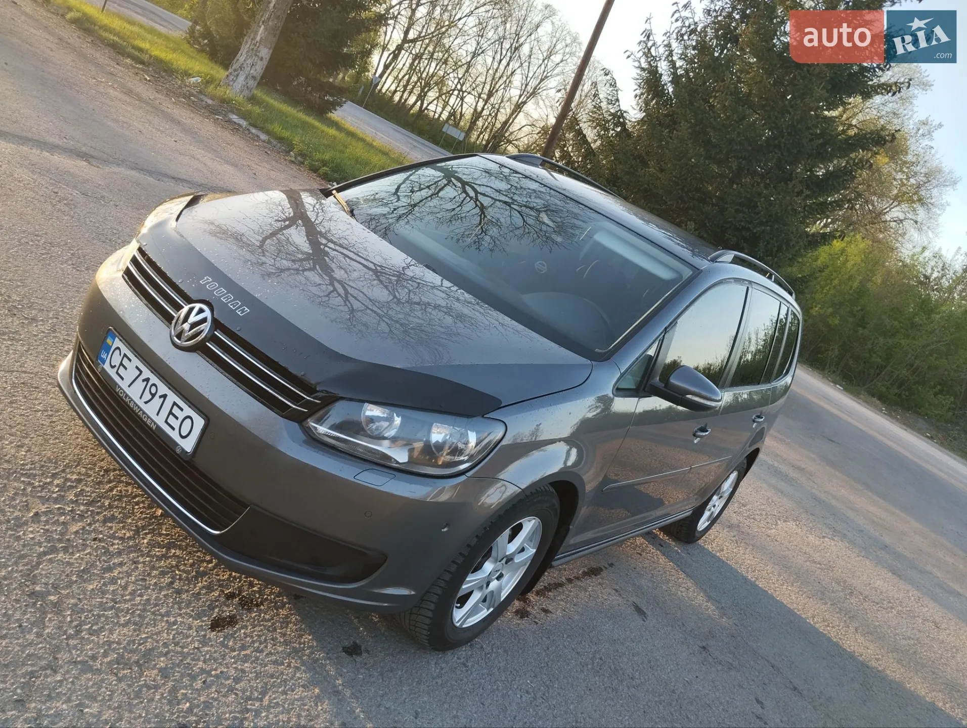 Volkswagen Touran, 2010