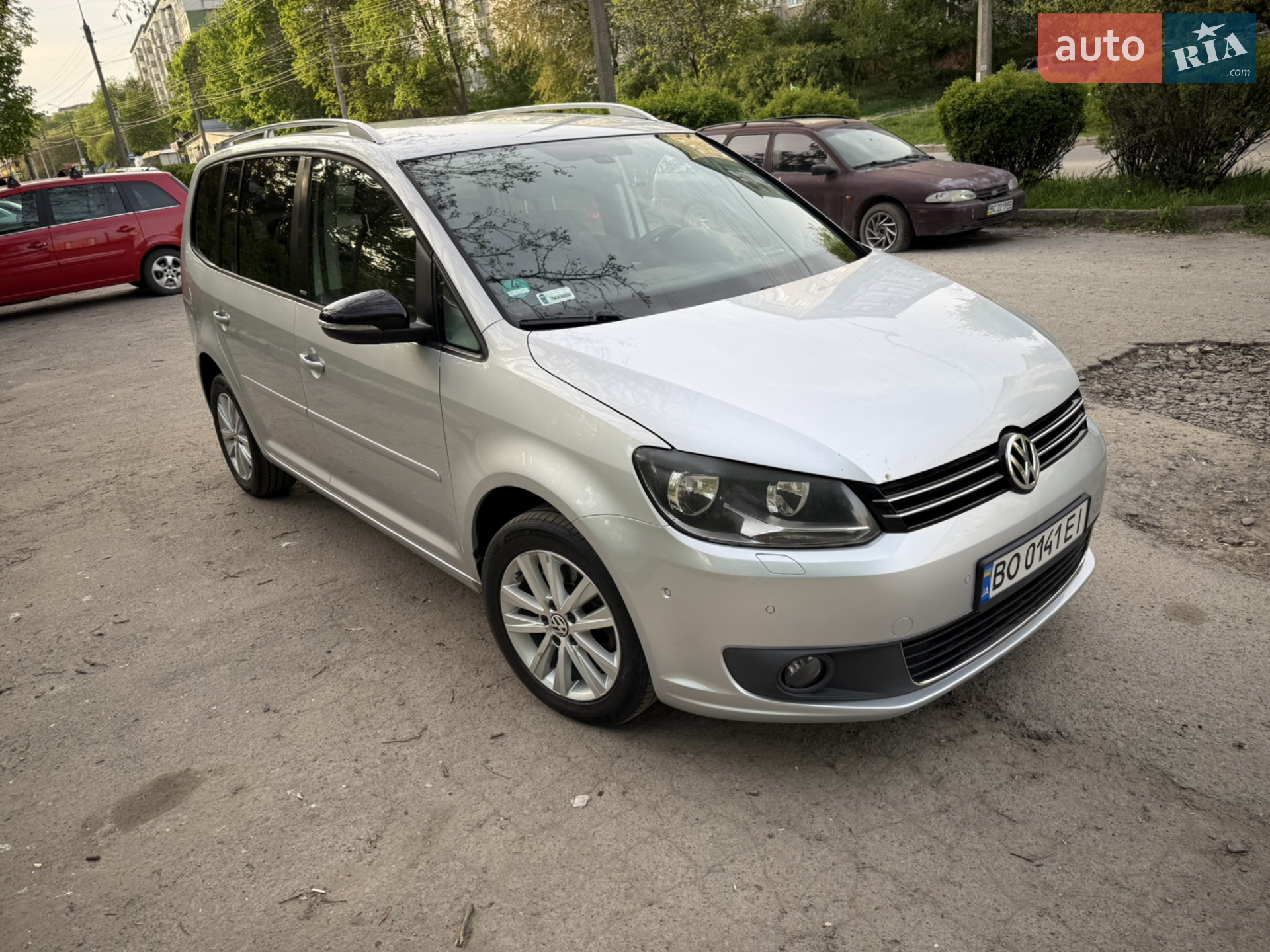 Volkswagen Touran, 2011