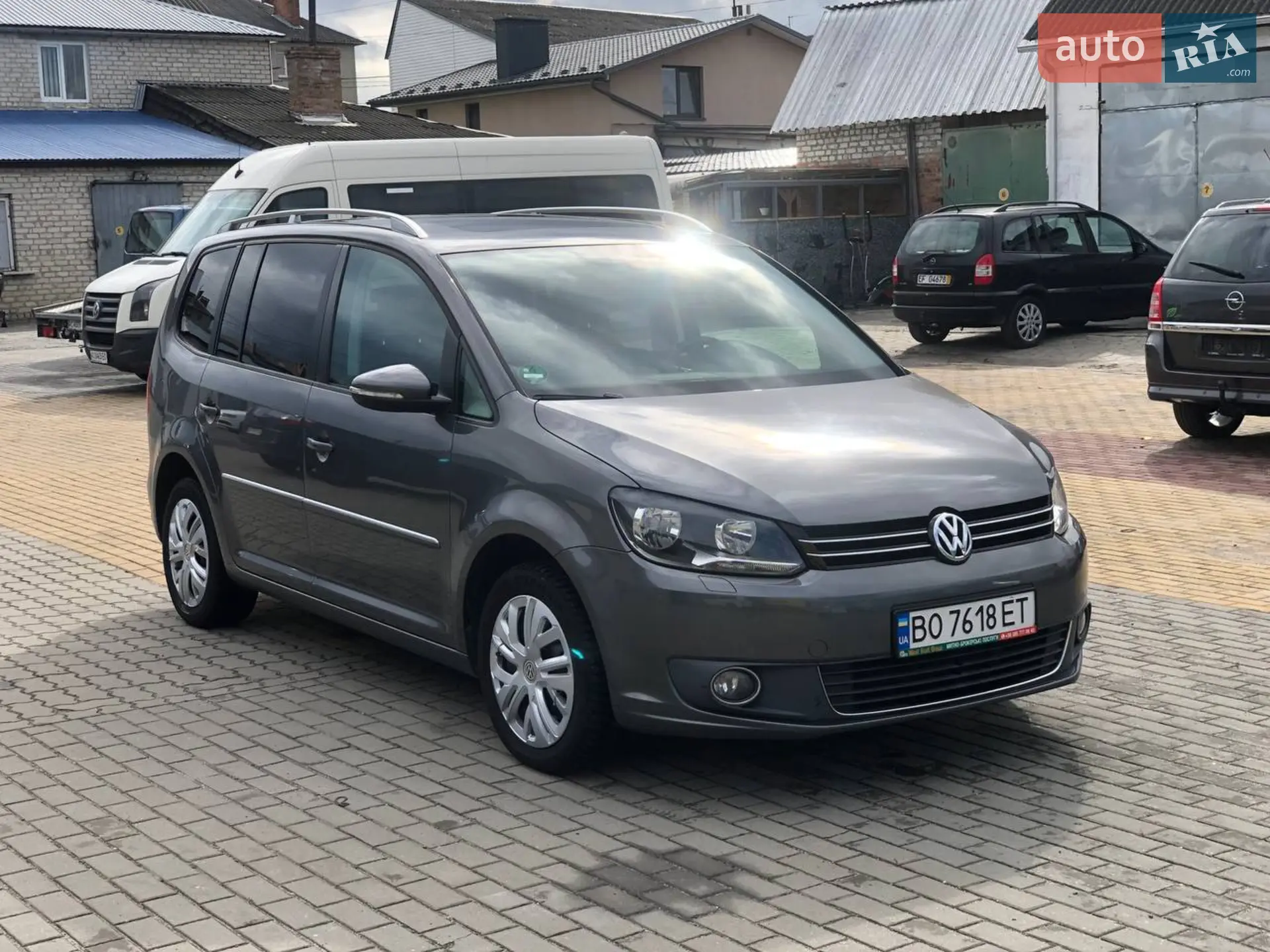 Volkswagen Touran, 2011