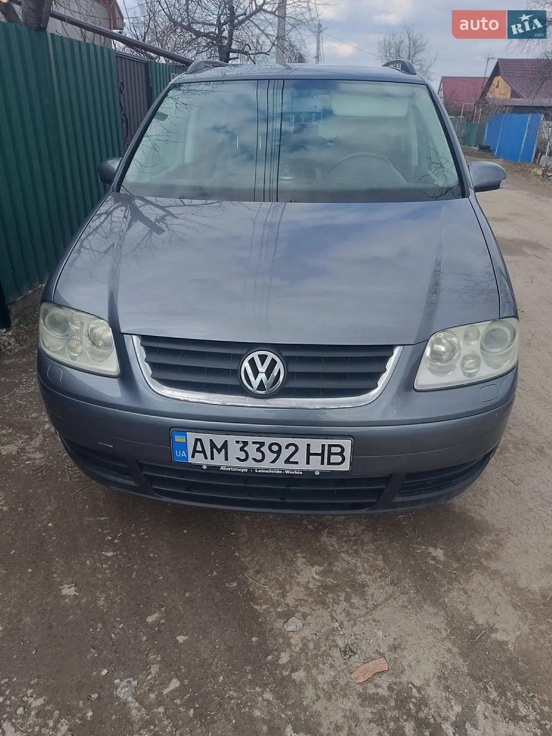 Volkswagen Touran, 2004
