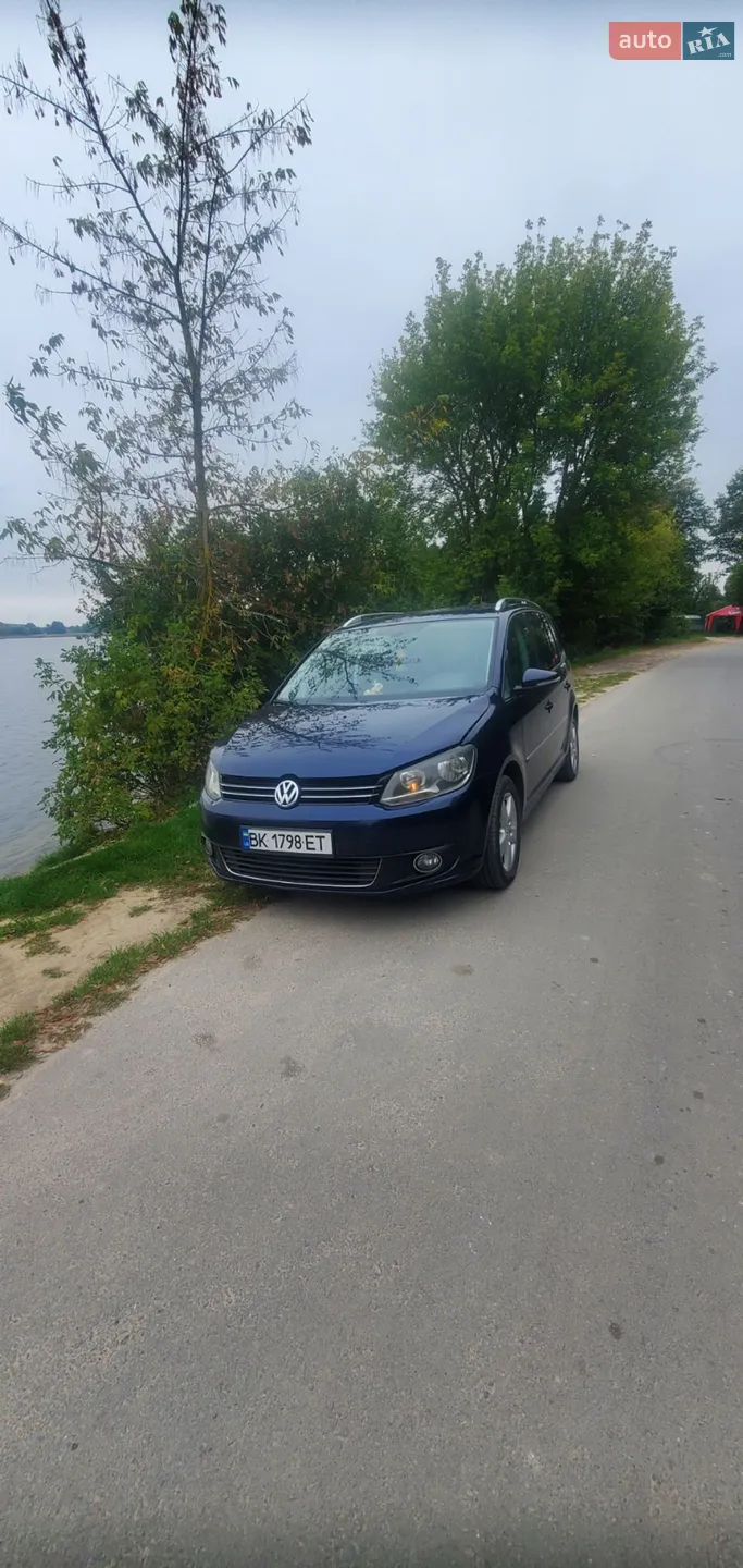 Volkswagen Touran, 2011