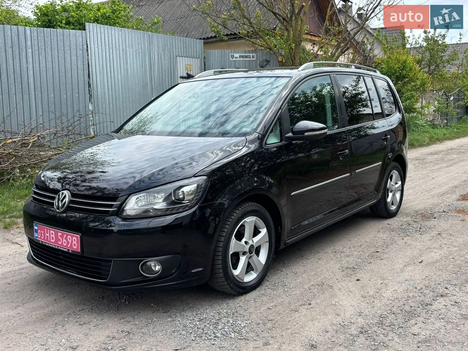 Volkswagen Touran, 2012