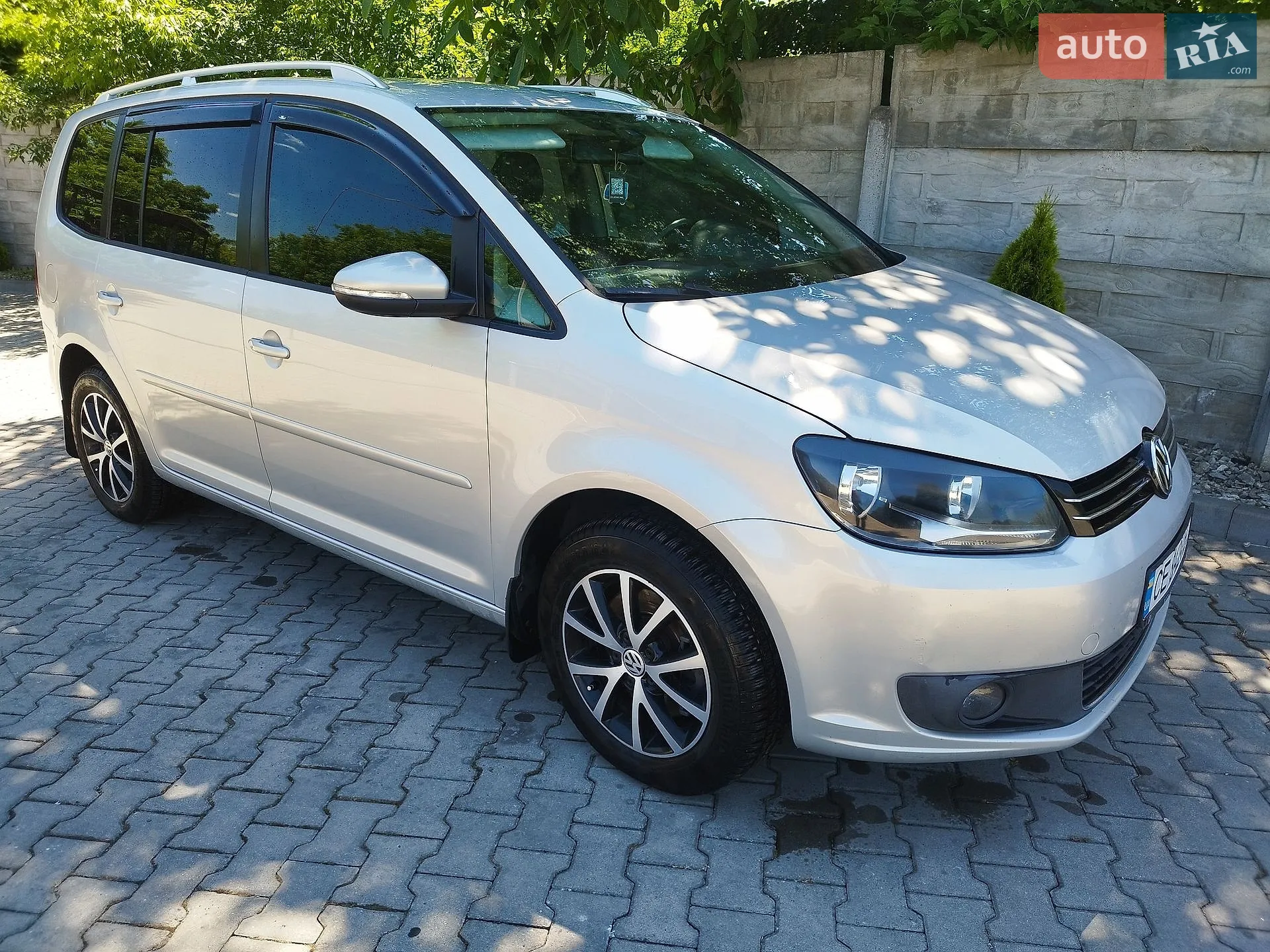 Volkswagen Touran, 2011