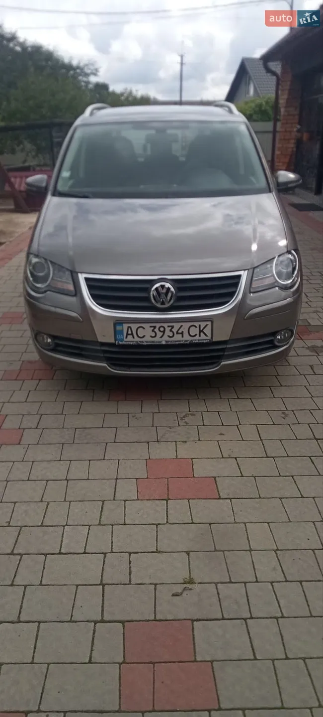 Volkswagen Touran, 2009