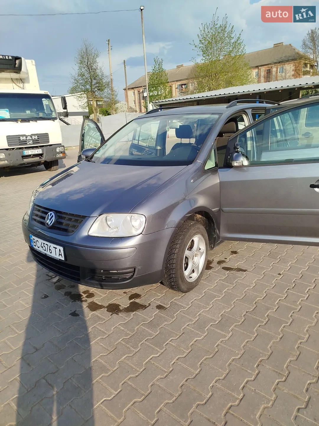 Volkswagen Touran, 2005
