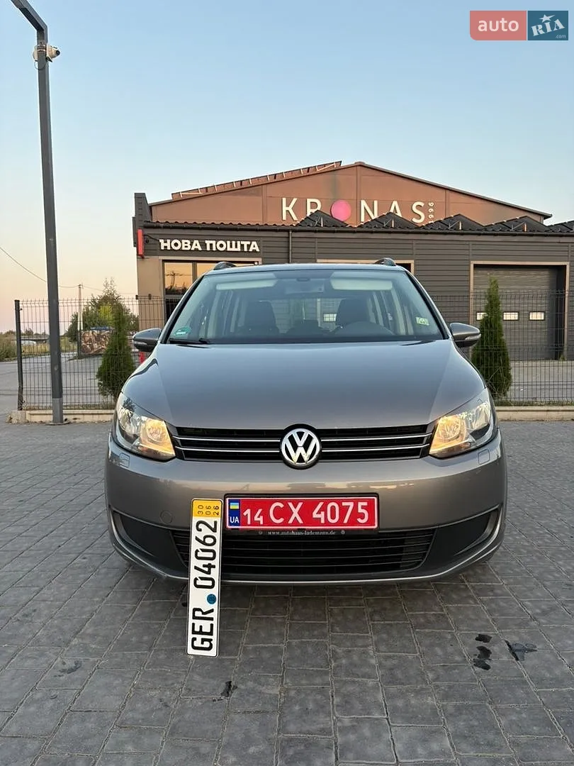 Volkswagen Touran, 2011