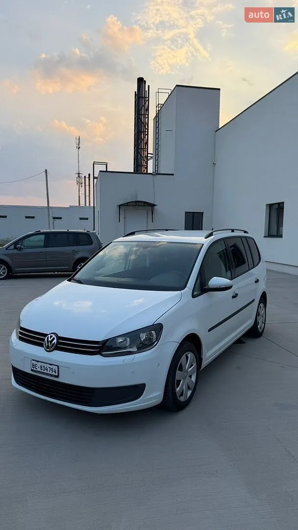 Volkswagen Touran, 2013