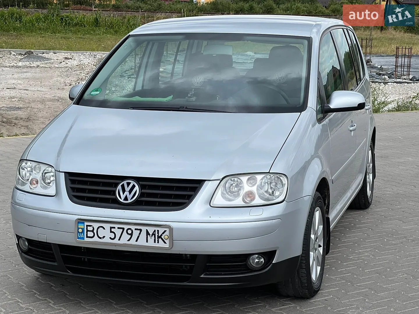 Volkswagen Touran, 2004