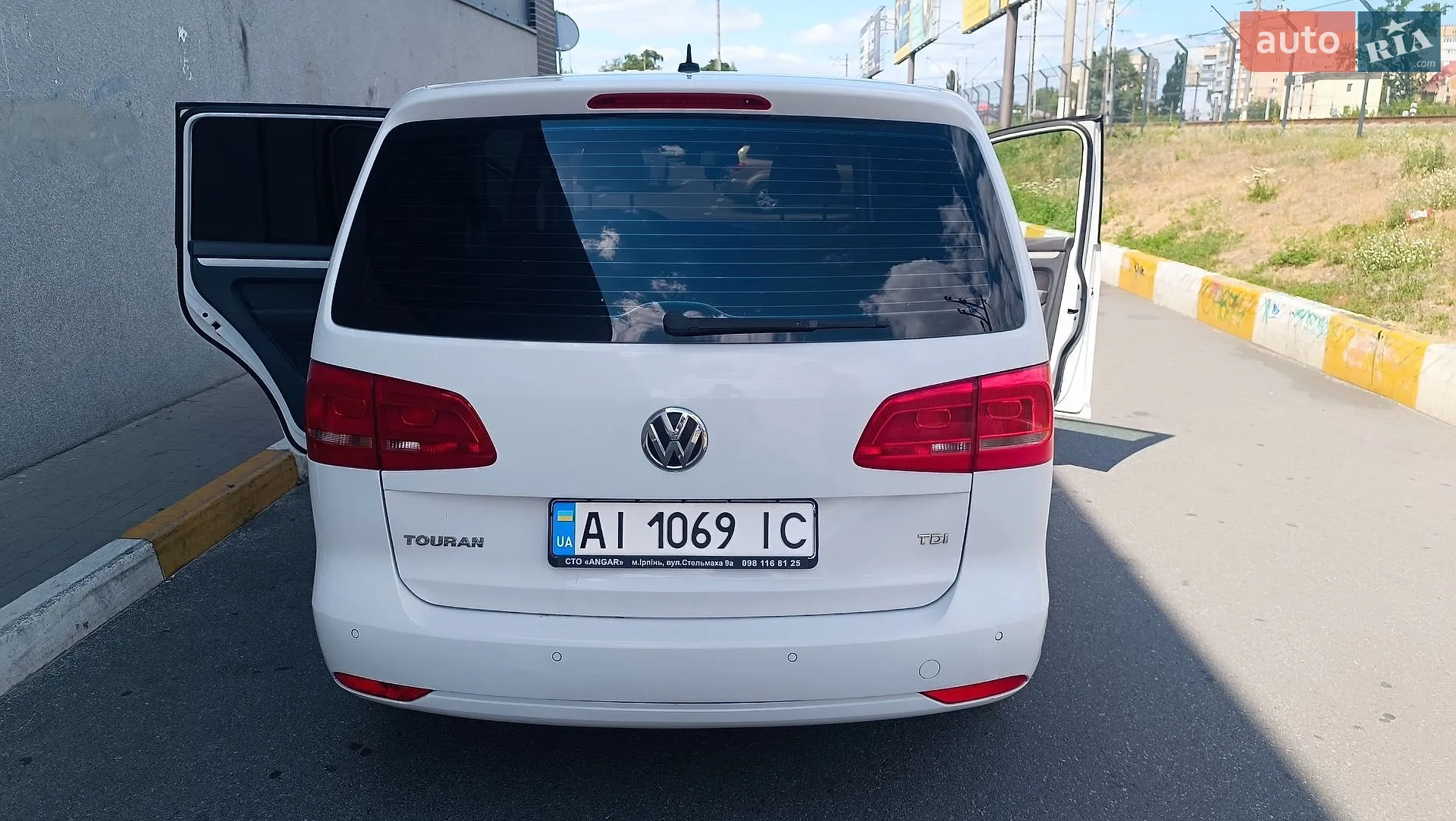 Volkswagen Touran, 2012