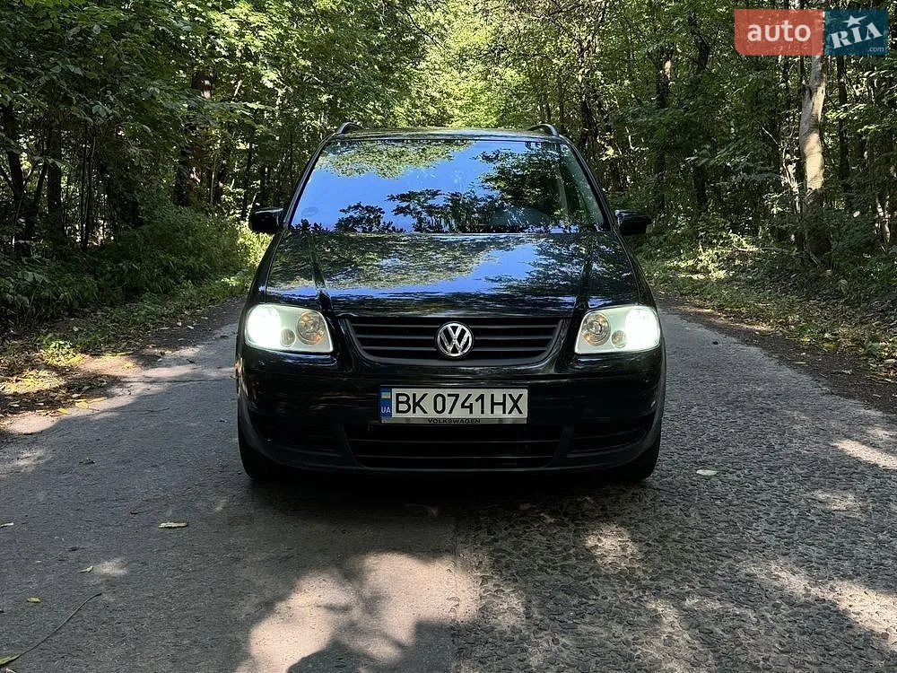 Volkswagen Touran, 2005