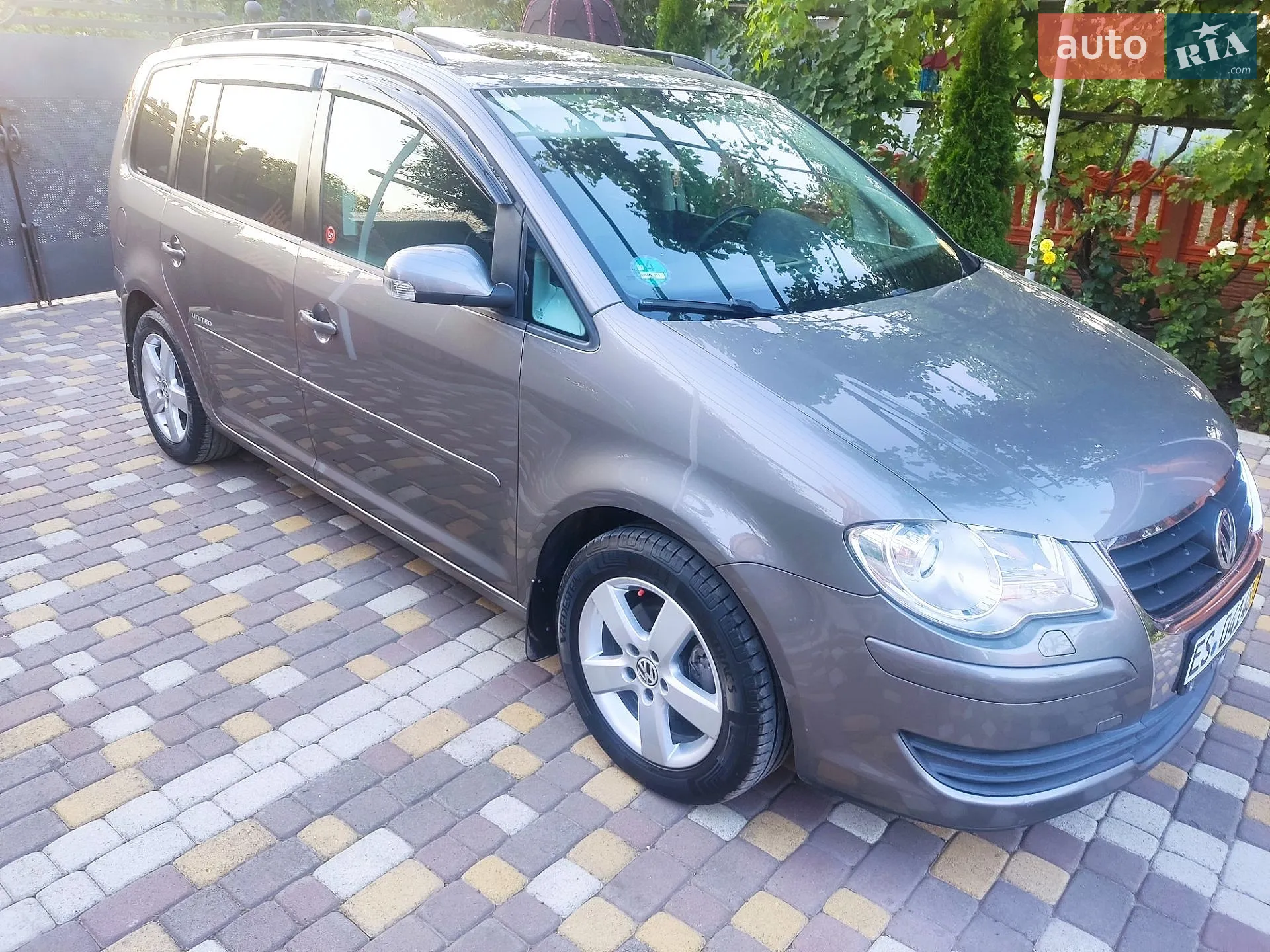 Volkswagen Touran, 2009