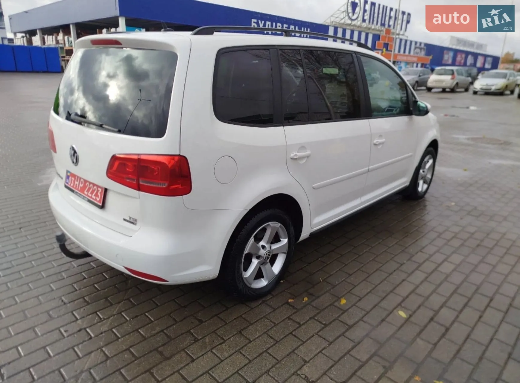 Volkswagen Touran, 2011