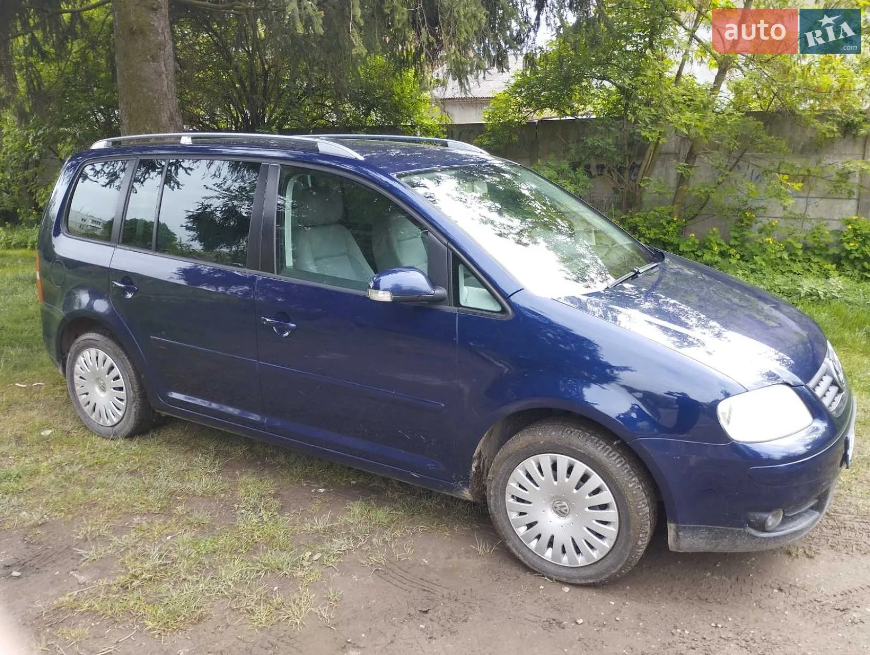 Volkswagen Touran, 2004