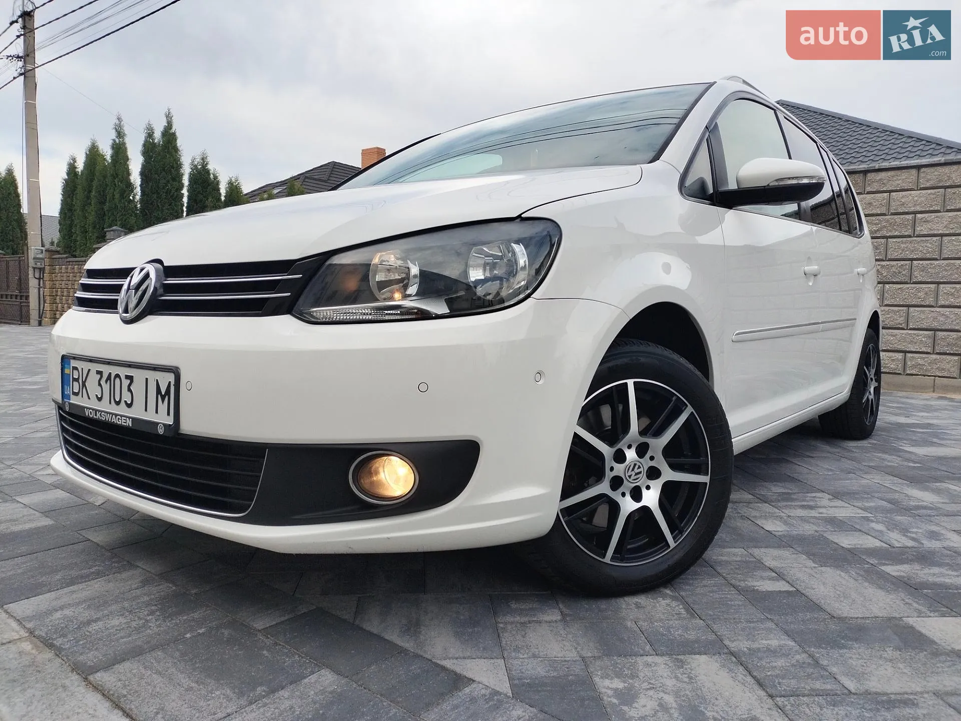 Volkswagen Touran, 2012