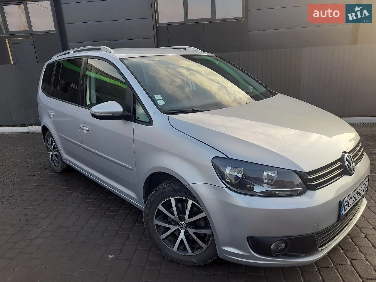 Volkswagen Touran, 2012
