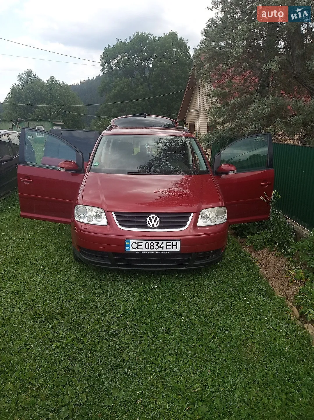 Volkswagen Touran, 2004