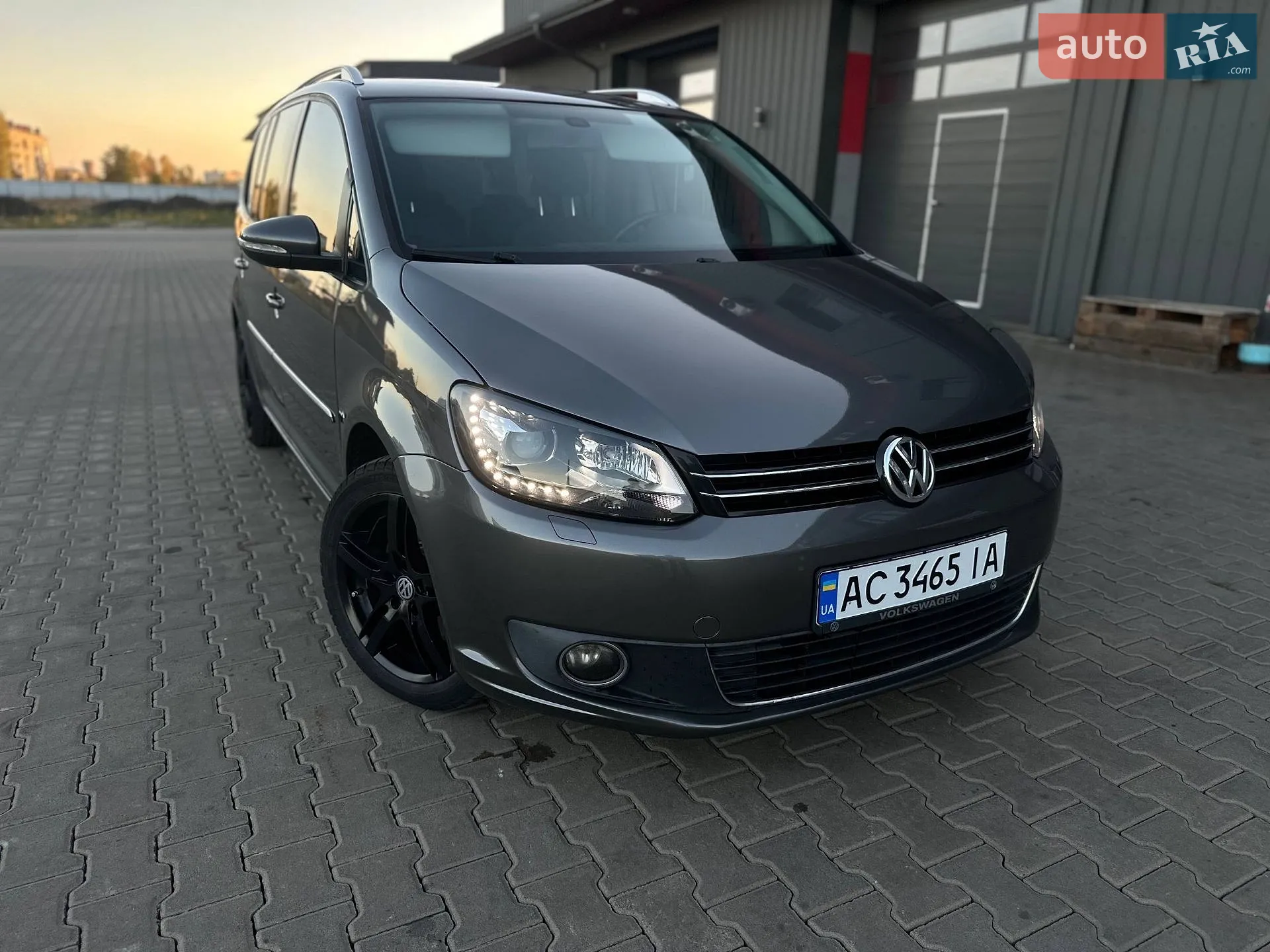 Volkswagen Touran, 2010