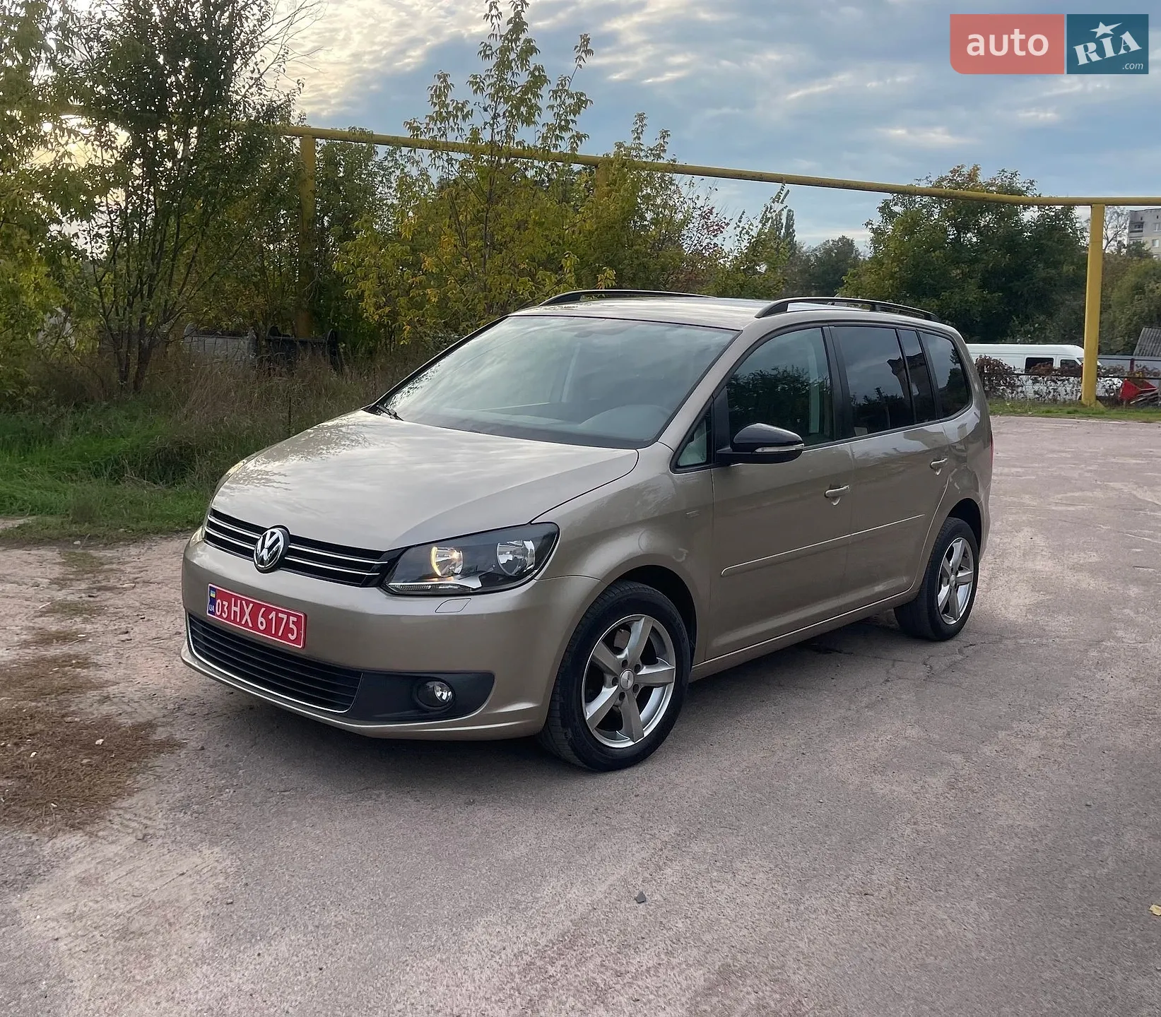 Volkswagen Touran, 2013