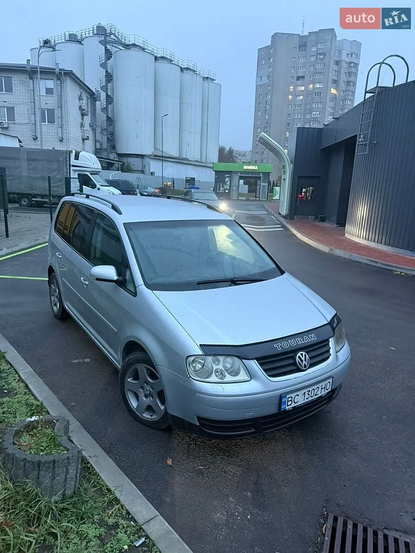 Volkswagen Touran, 2005
