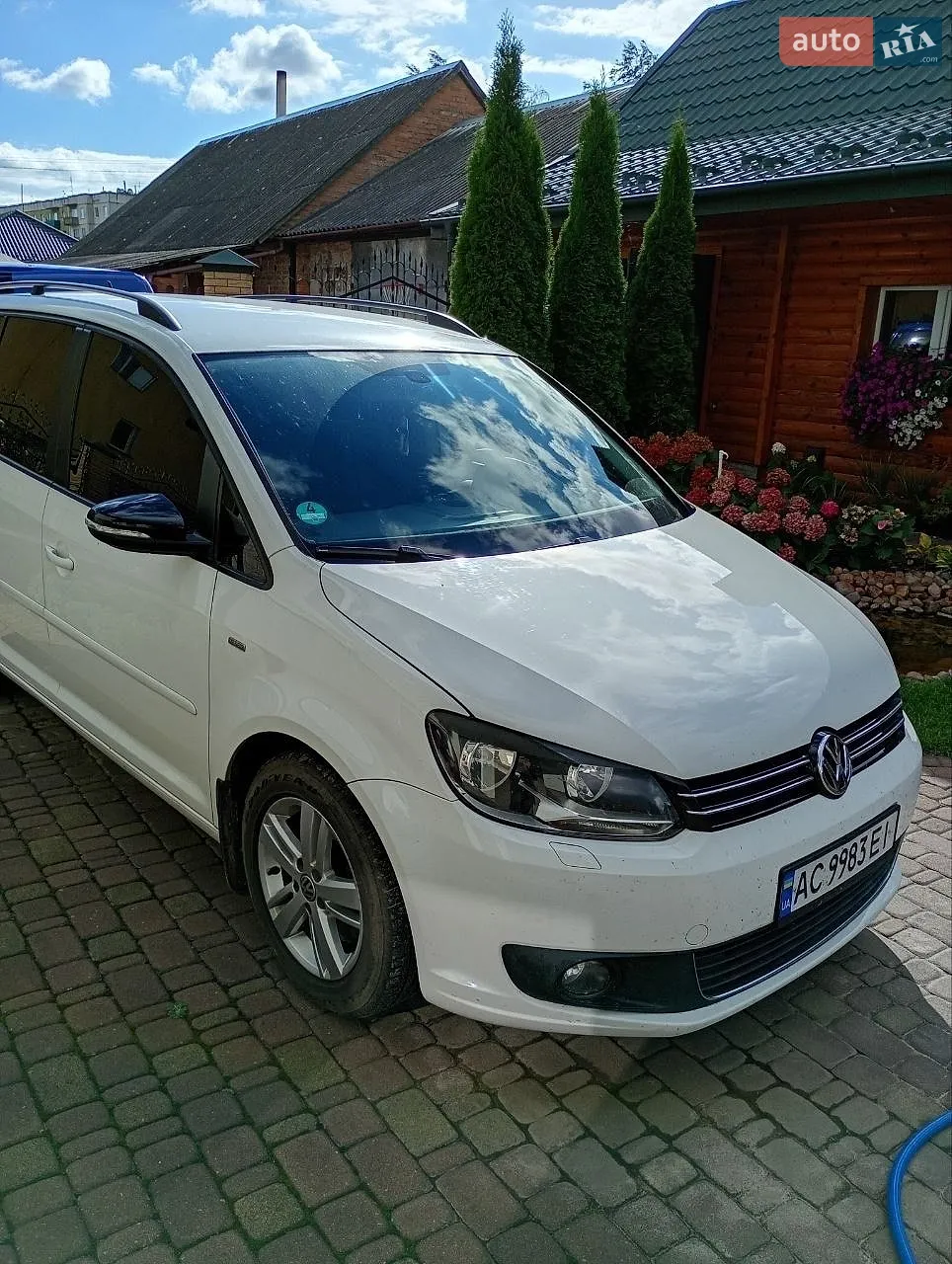 Volkswagen Touran, 2012