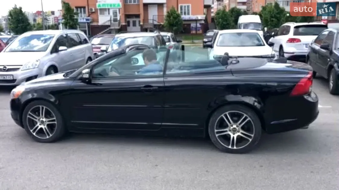 Volvo C70, 2011