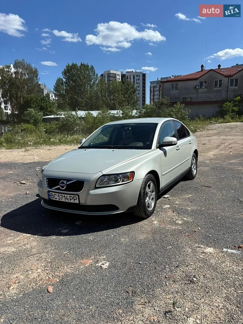 Volvo S40, 2010