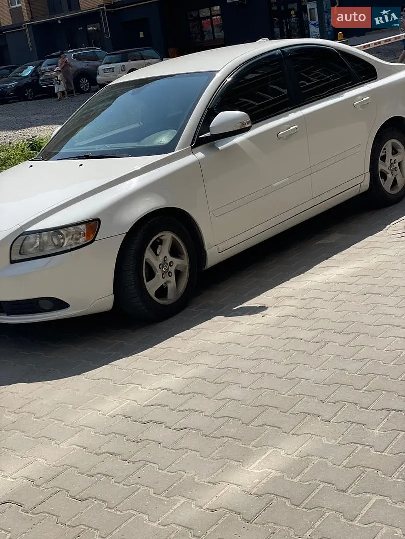 Volvo S40, 2011