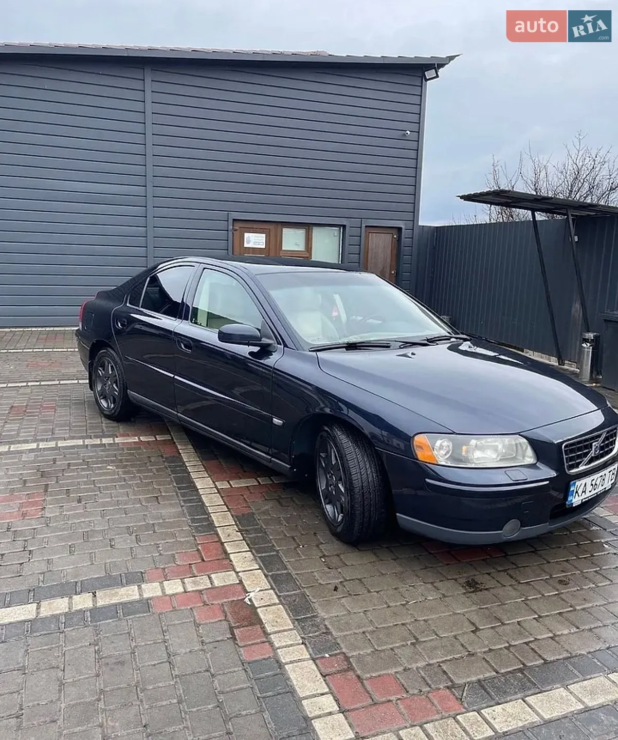 Volvo S60, 2005