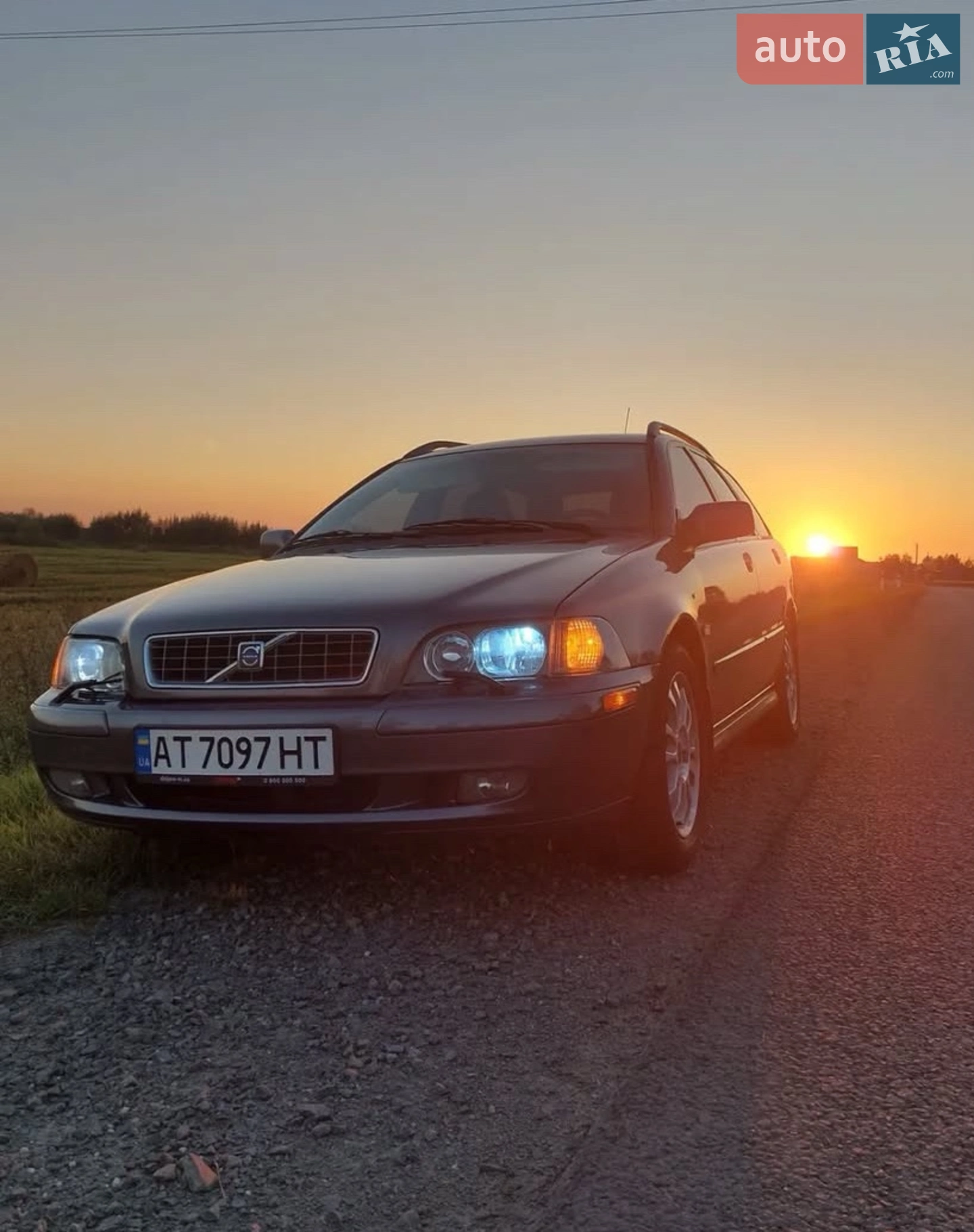 Volvo V40, 2004