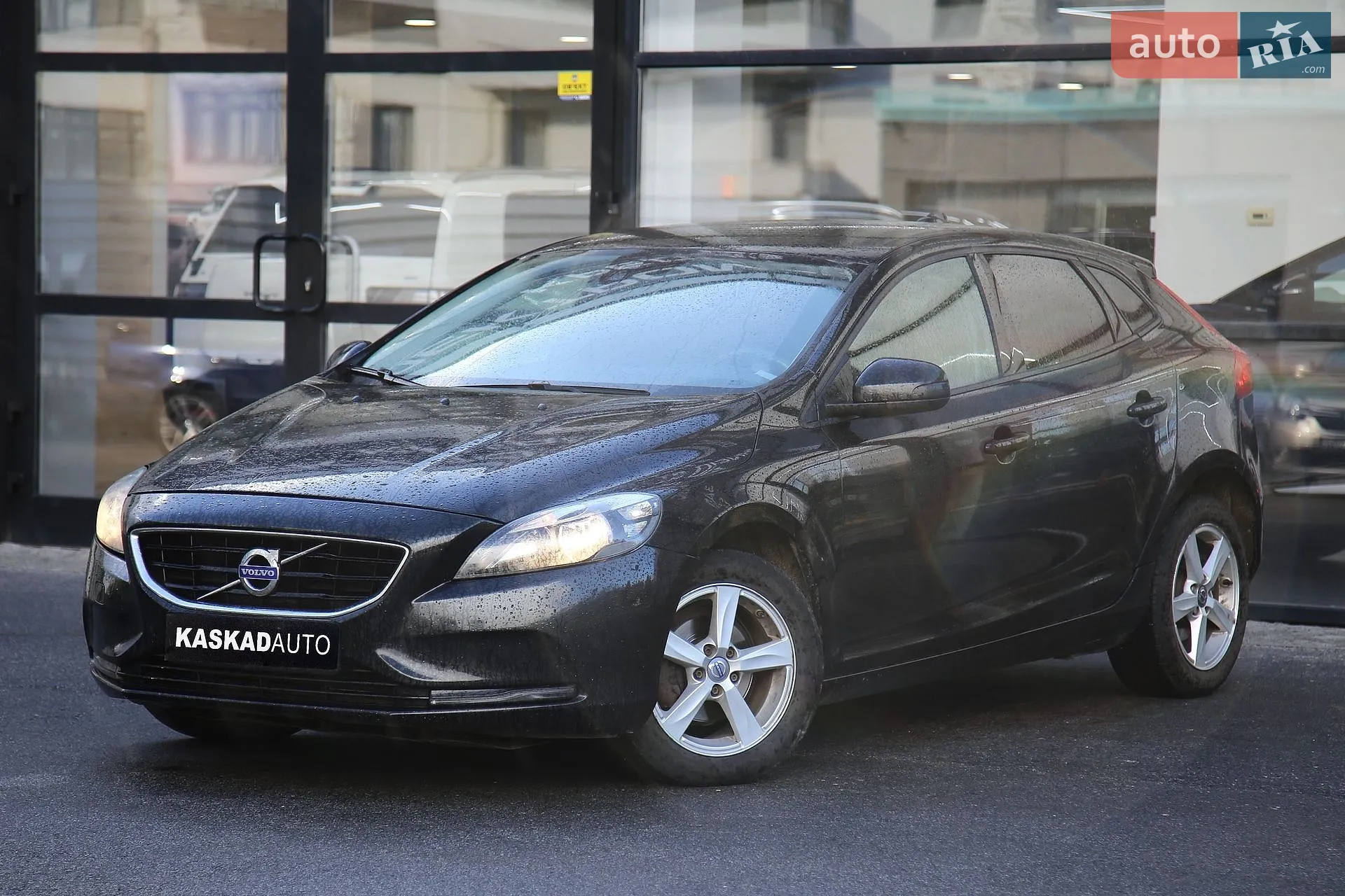 Volvo V40, 2014