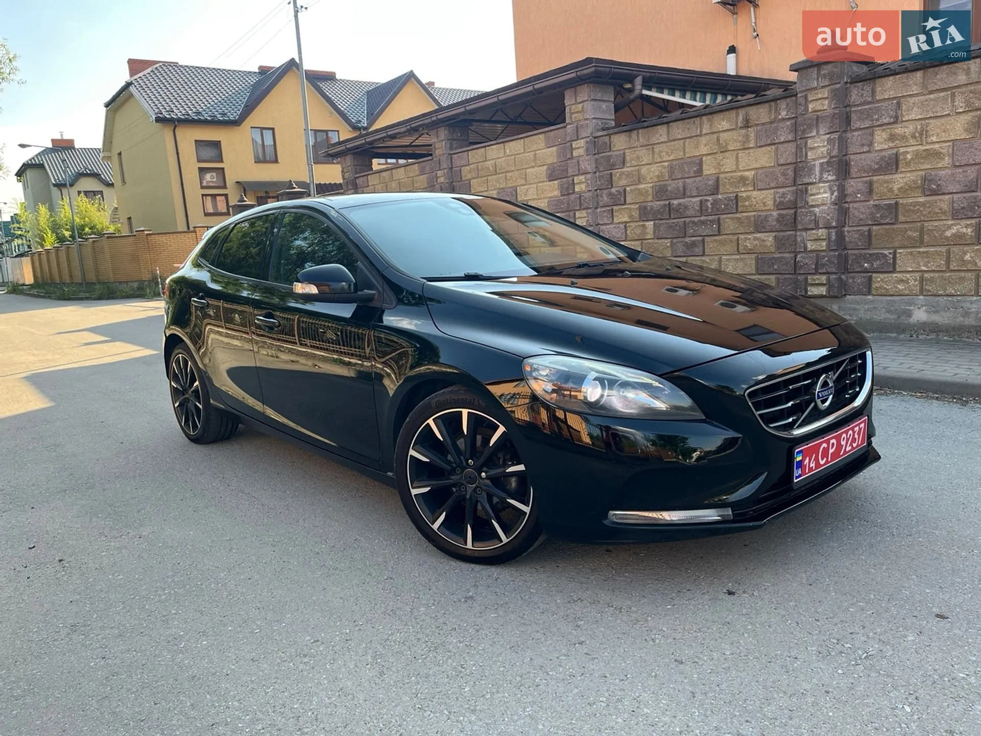 Volvo V40, 2014