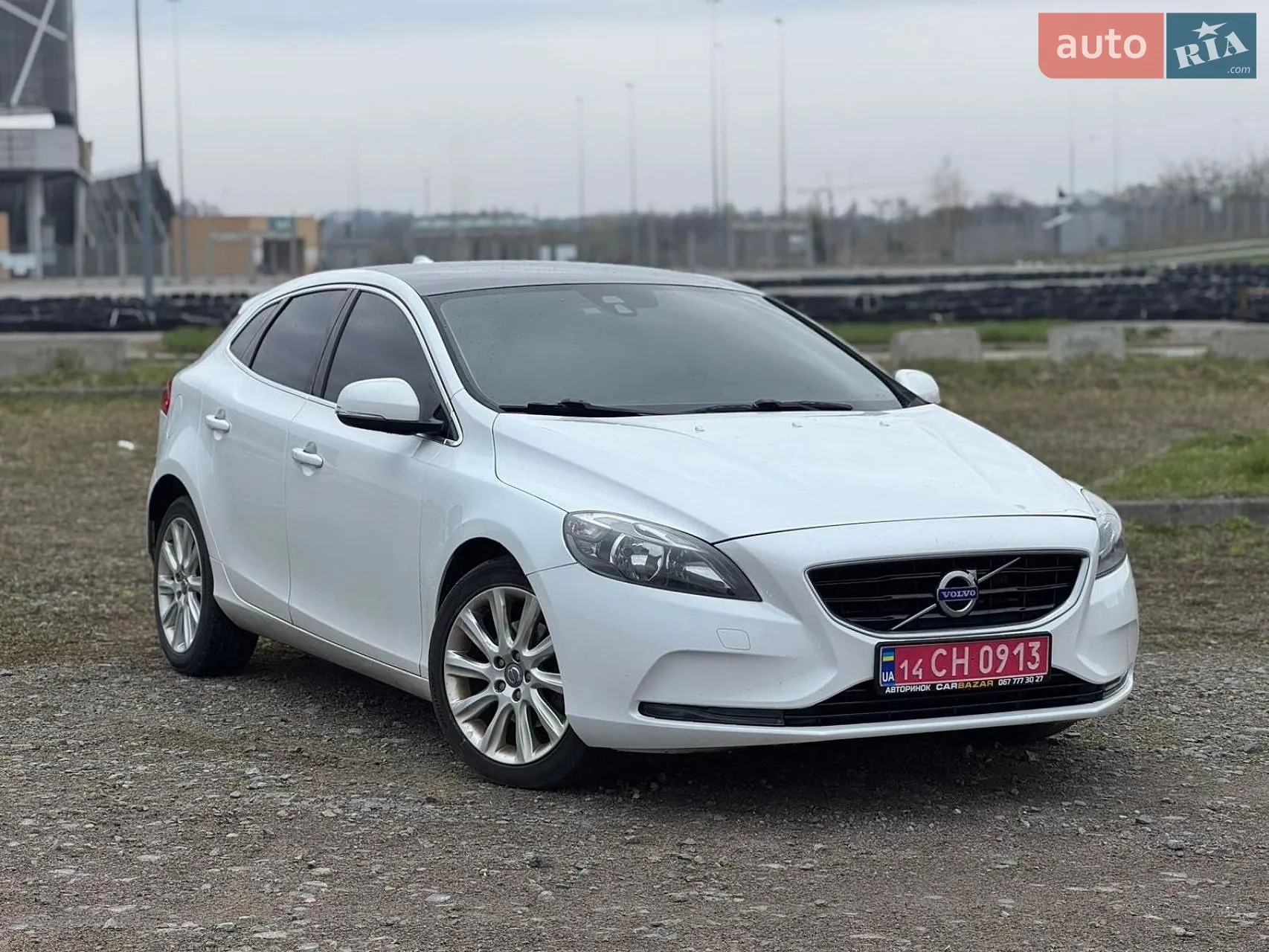 Volvo V40, 2014