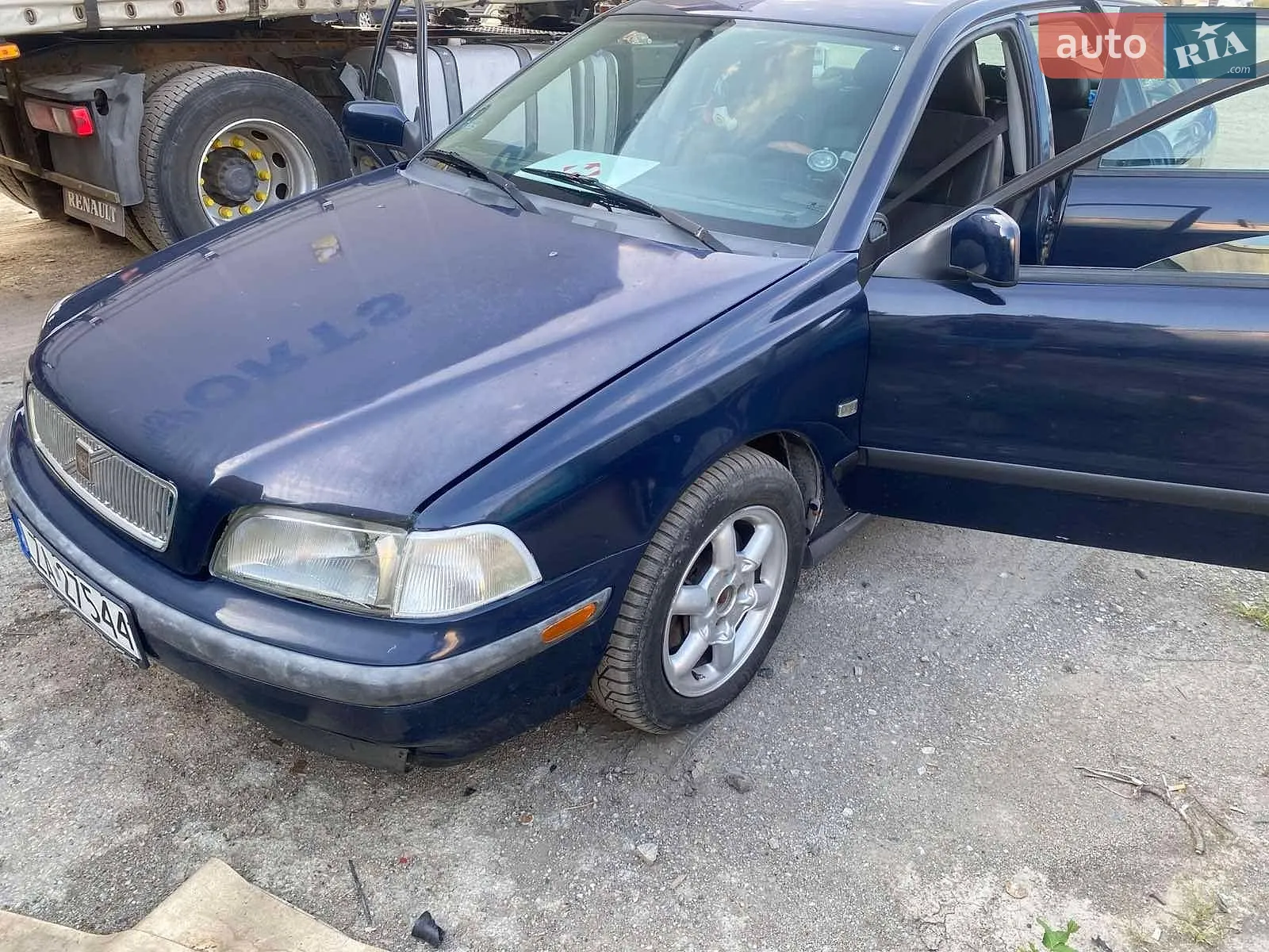 Volvo V40, 1998