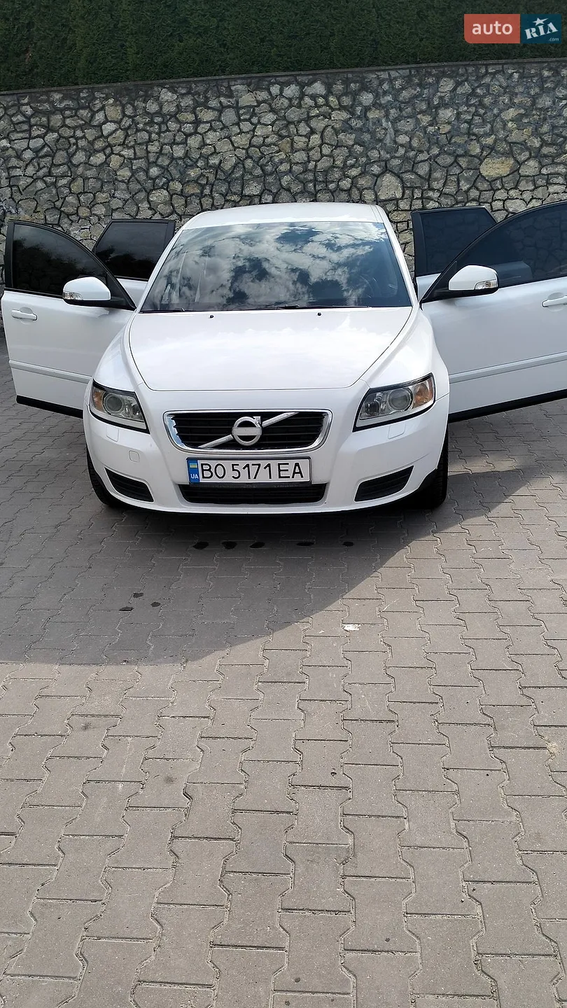 Volvo V50, 2010