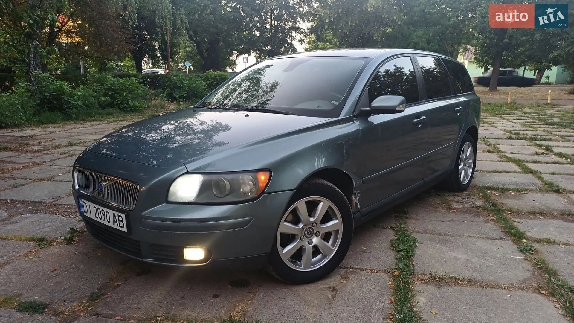 Volvo V50, 2004