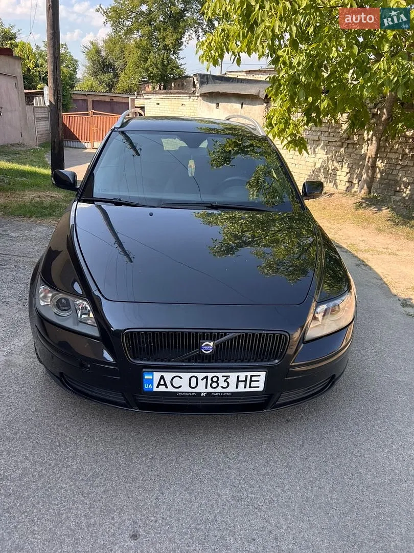 Volvo V50, 2005