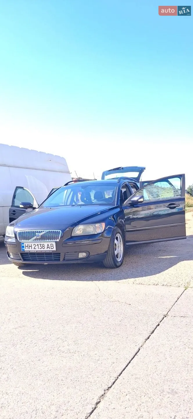 Volvo V50, 2005