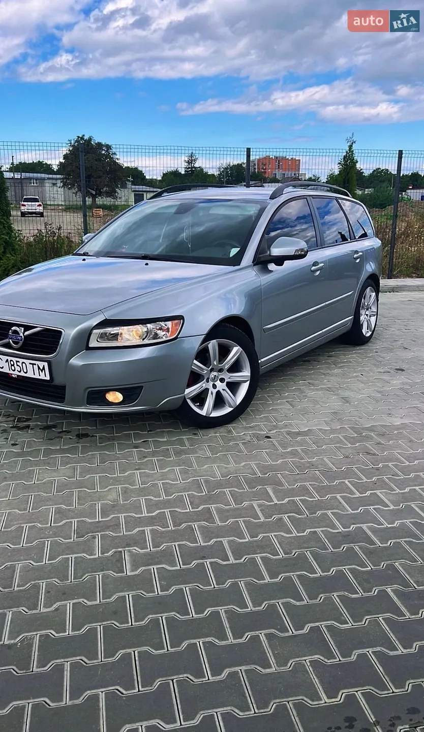 Volvo V50, 2011