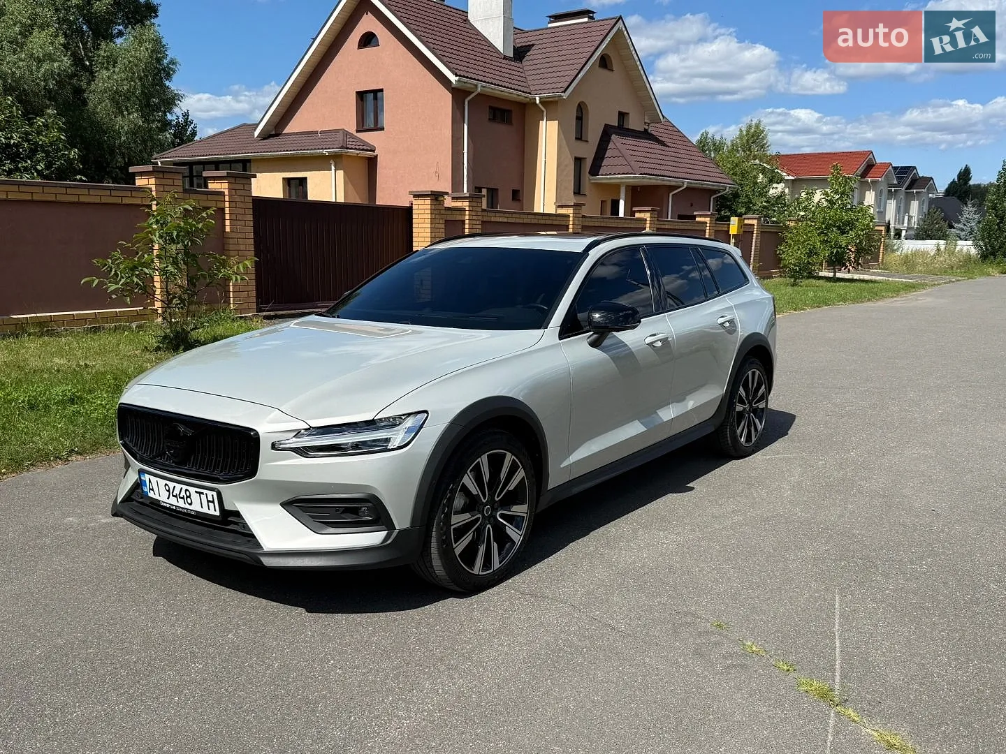 Volvo V60 Cross Country, 2021