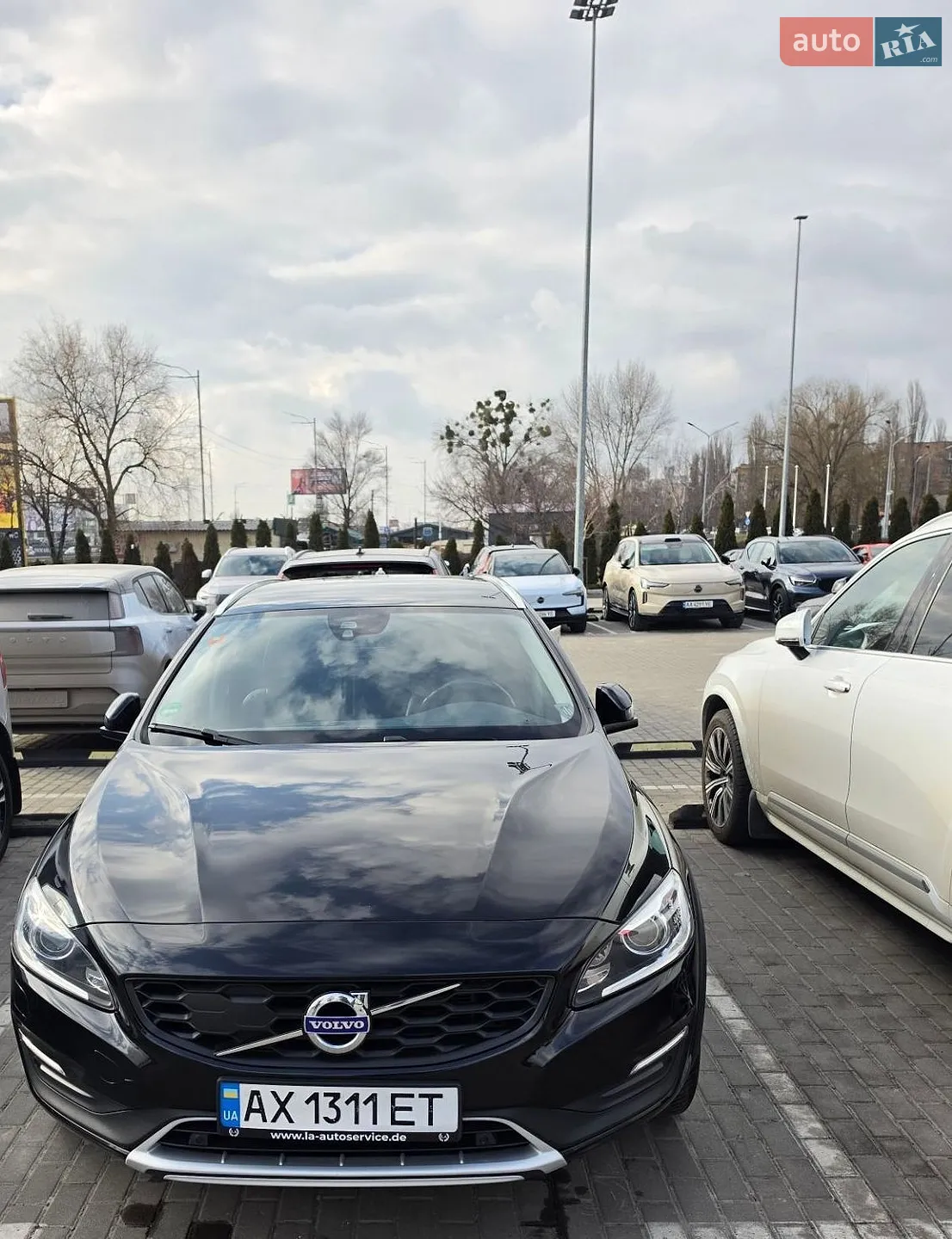 Volvo V60 Cross Country, 2017