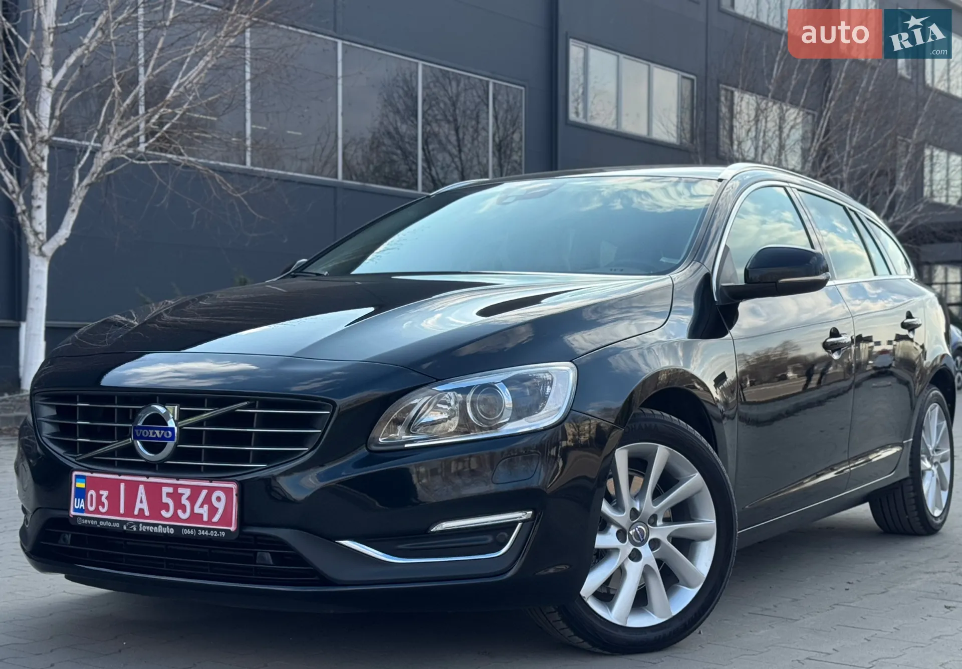Volvo V60, 2015