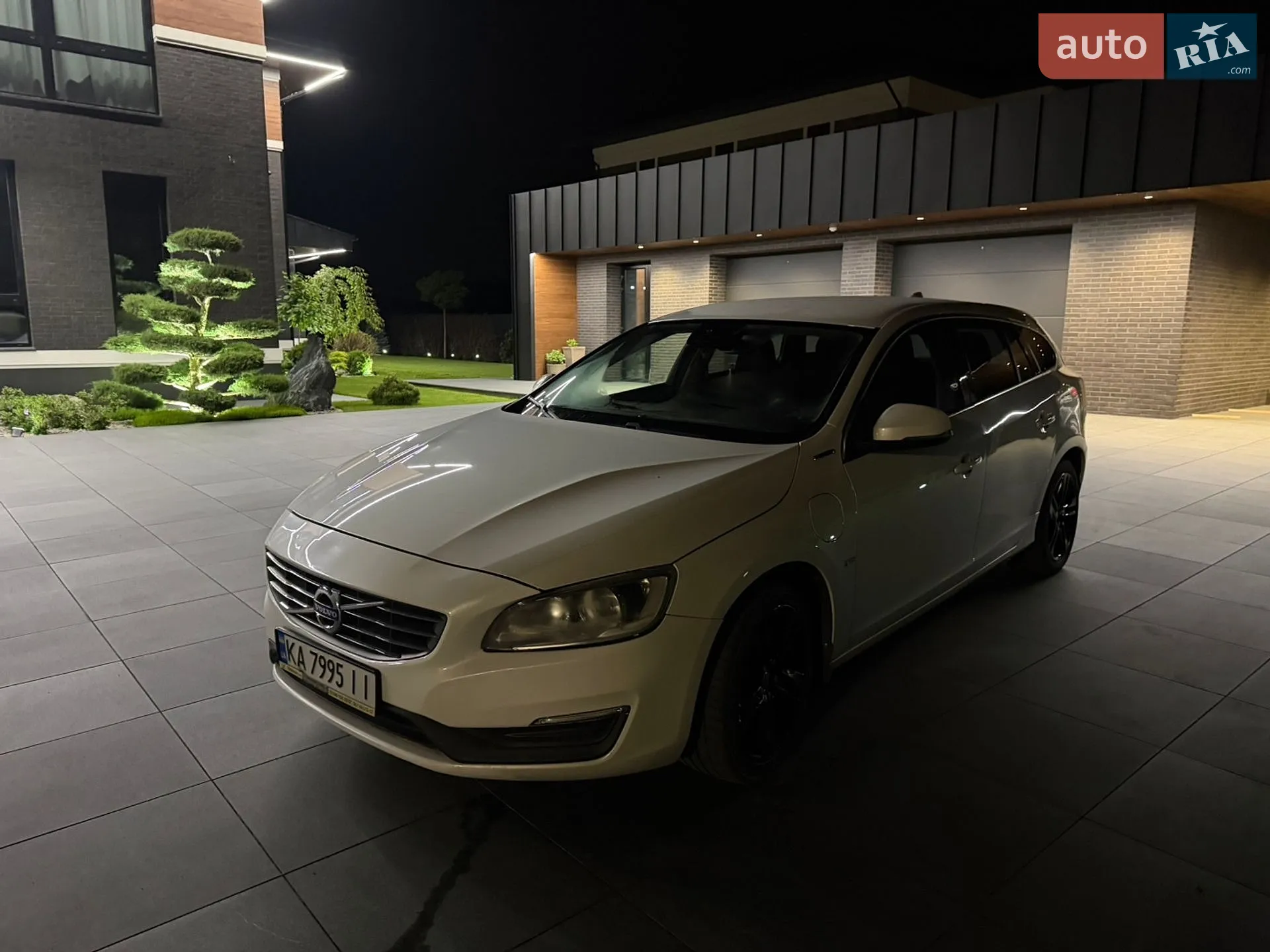 Volvo V60, 2016