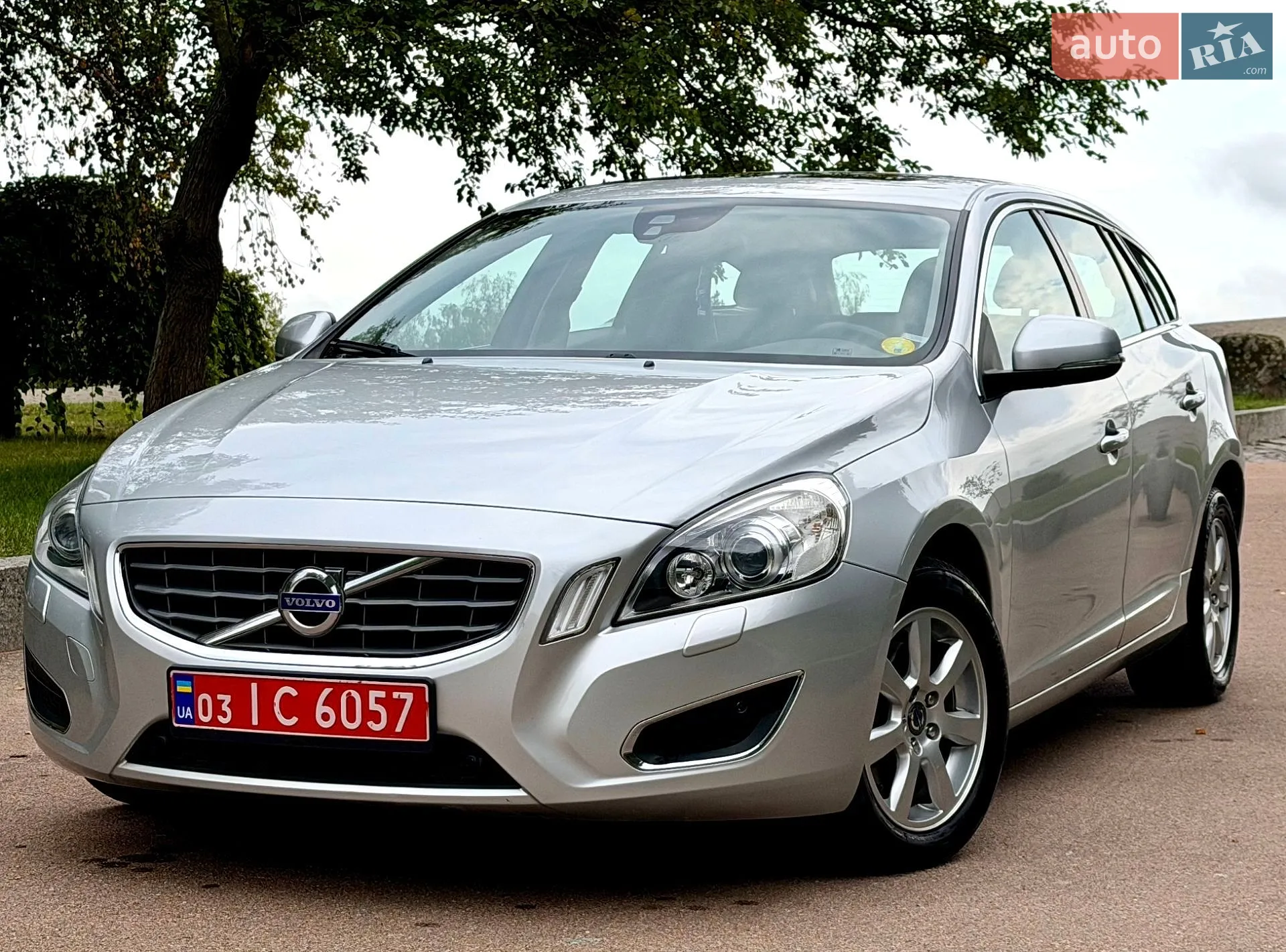 Volvo V60, 2011